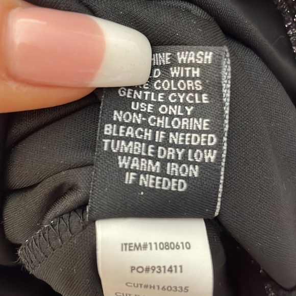 Torrid 2 GLITTER silver RIBBED KNIT PENCIL SKIRT - Picture 6 of 7